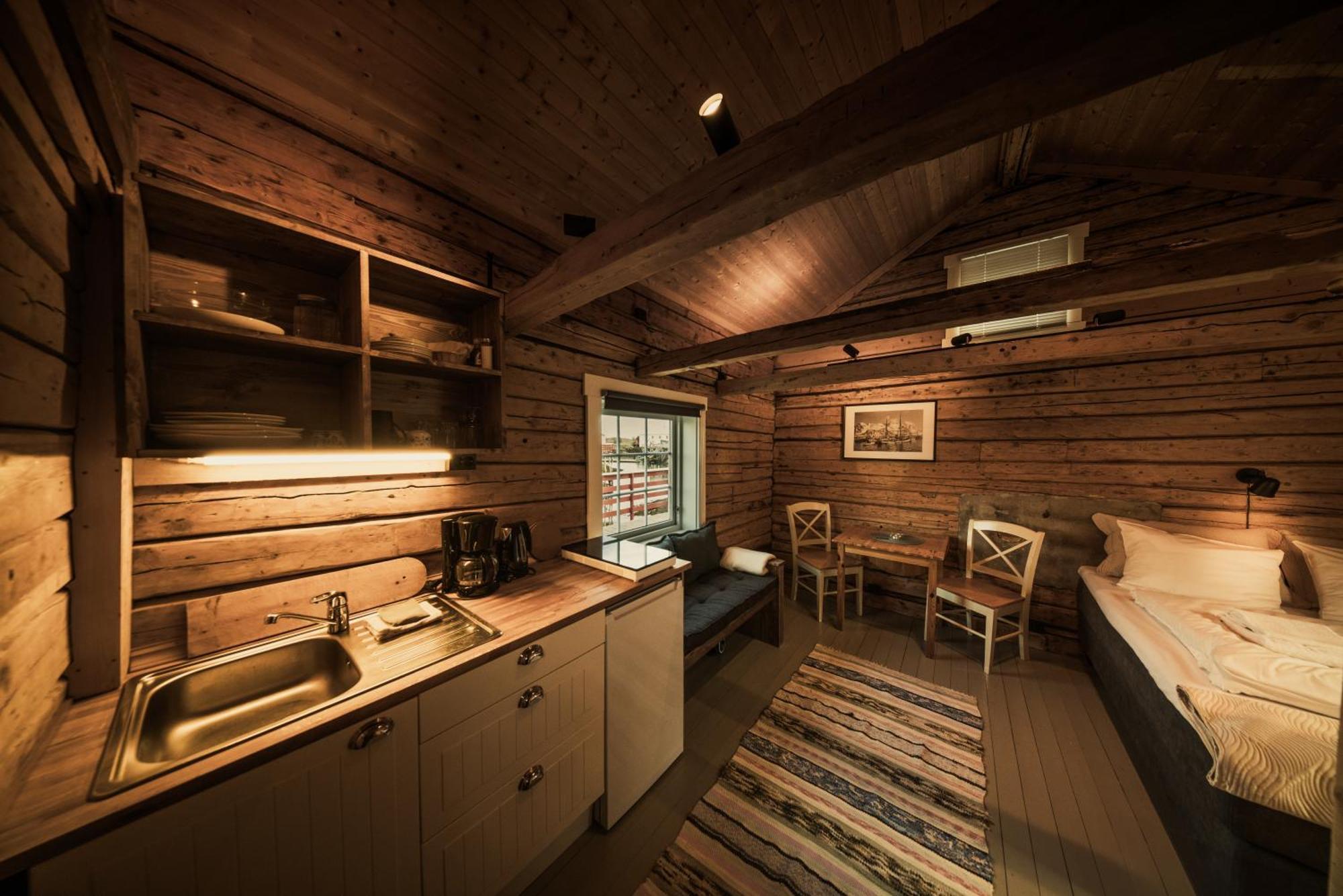 Rorbuer Holiday park Henningsvaer