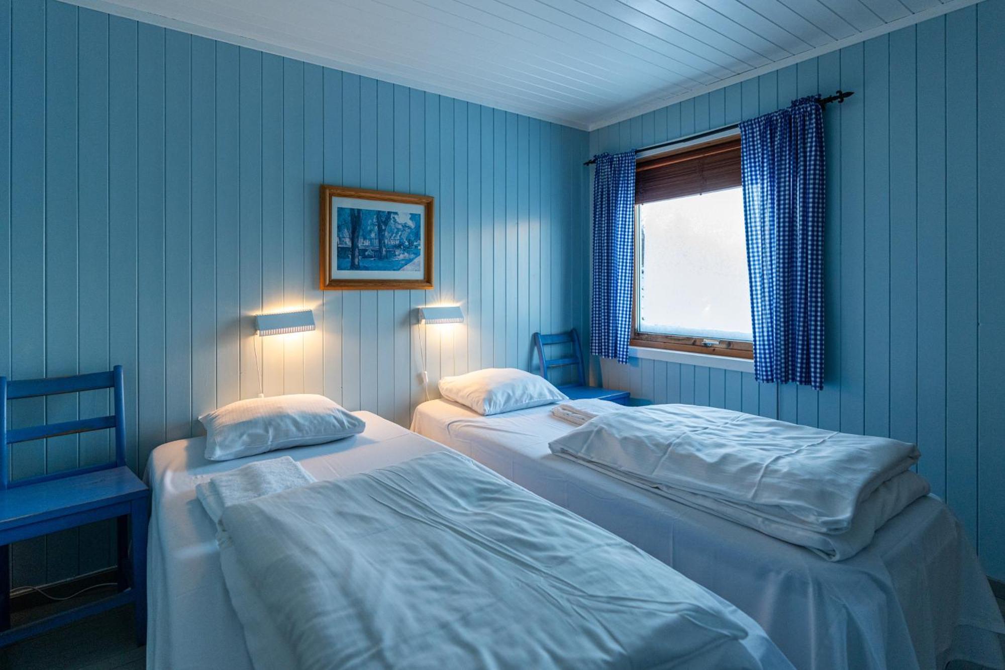 Rorbuer * Henningsvær